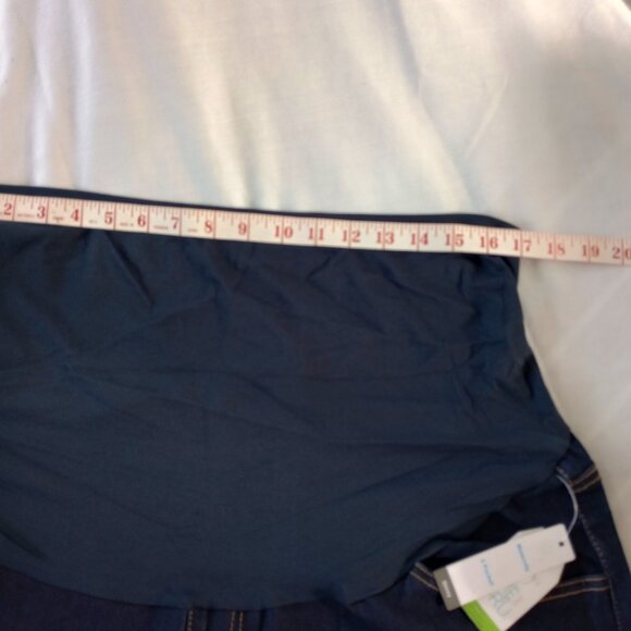 NWT  Maternity Jeans - Picture 4 of 6